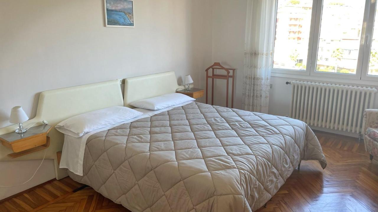 Apartamento Max And Sea Parking Free Street San Remo Exterior foto